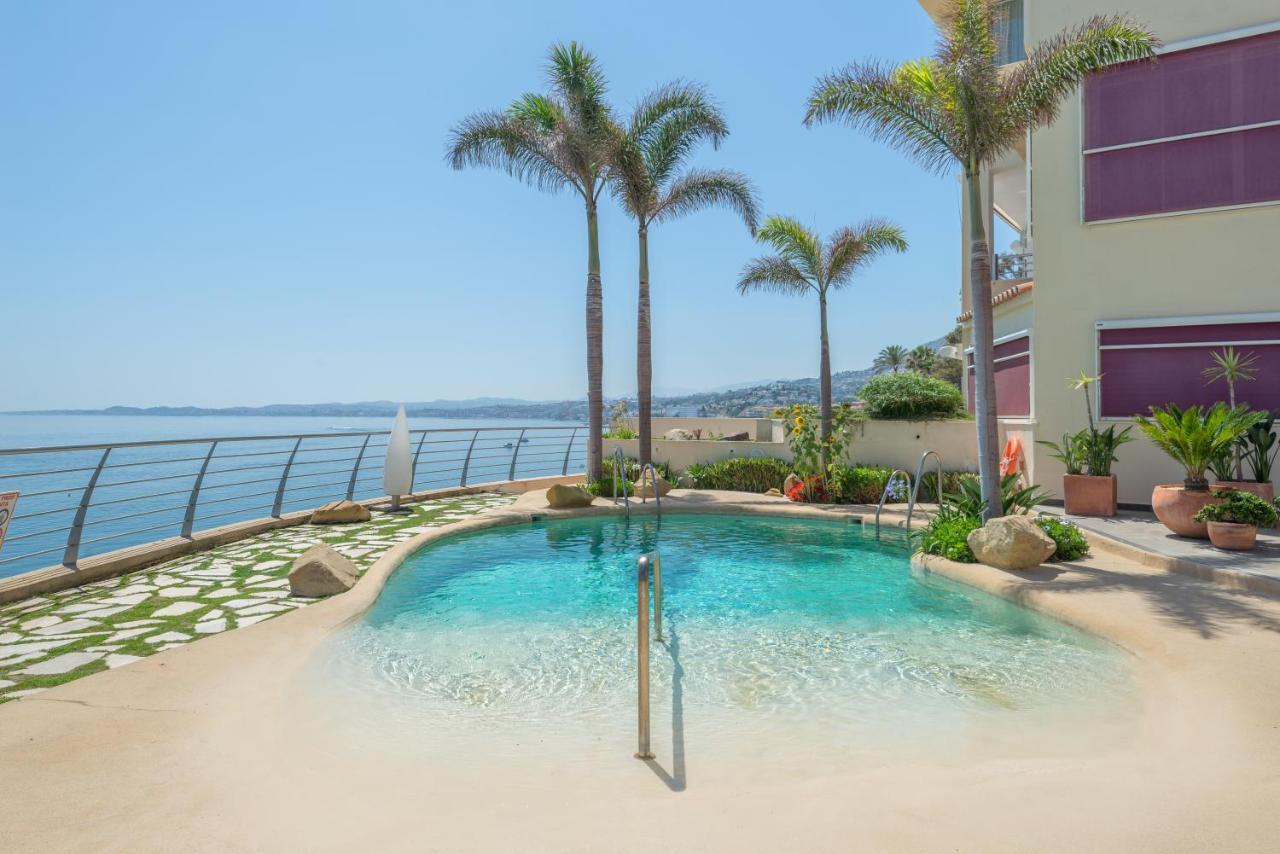 Sea Blue Apartment - Frente Al Mar Benalmadena Luaran gambar