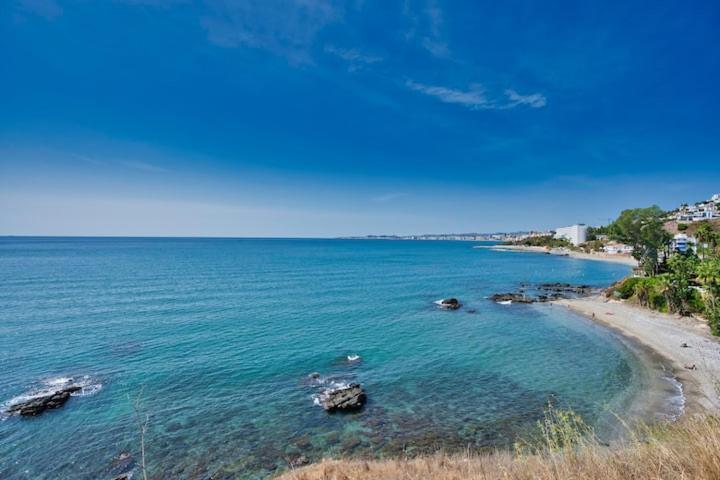 Sea Blue Apartment - Frente Al Mar Benalmadena Luaran gambar
