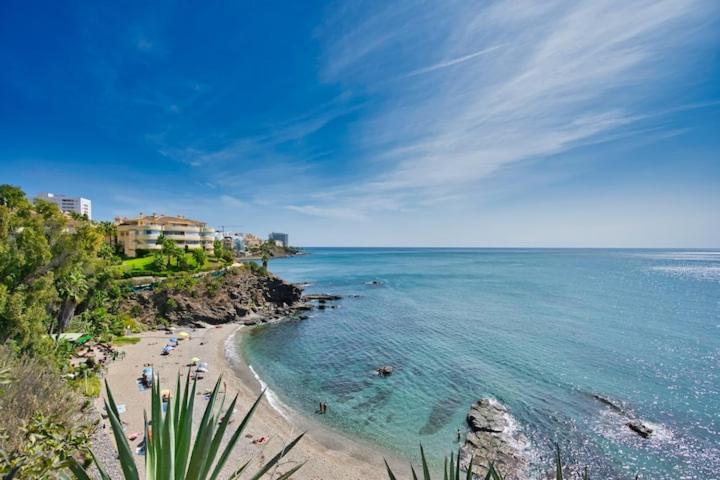 Sea Blue Apartment - Frente Al Mar Benalmadena Luaran gambar